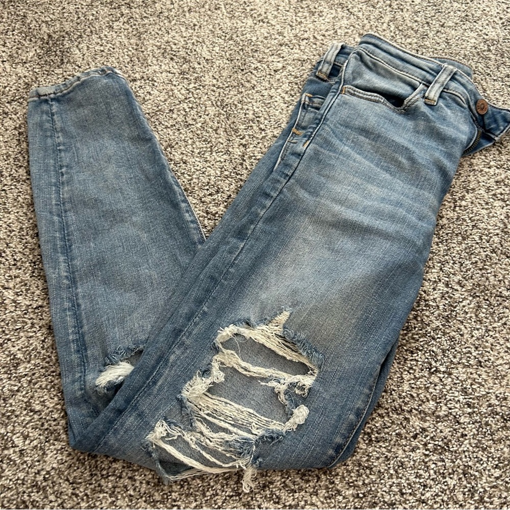 American eagle jeans 2 short distressed skinny women’s highest rise jegging